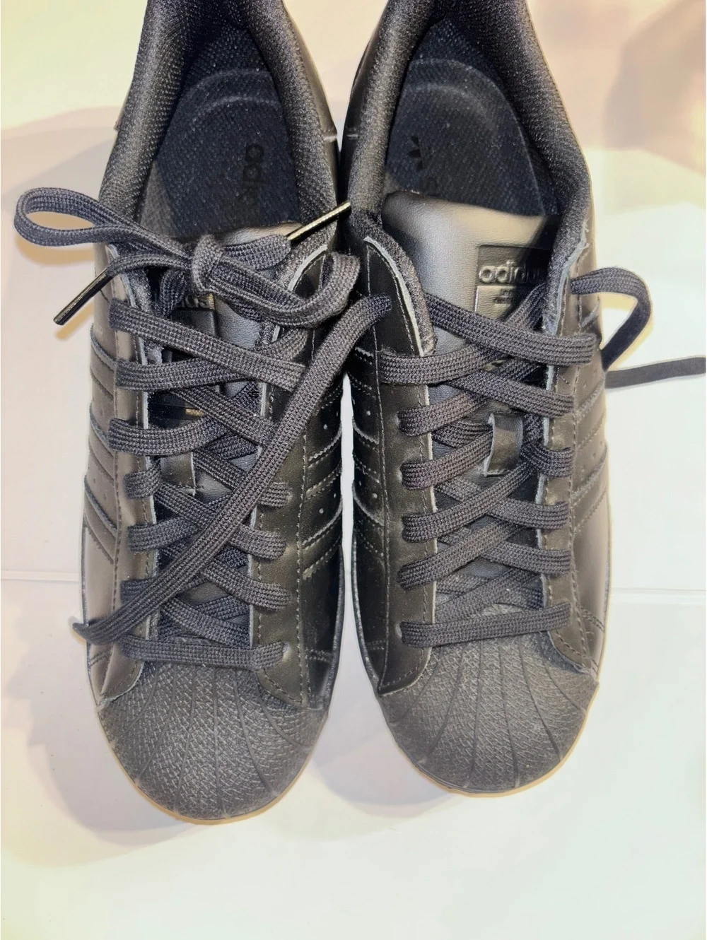 Adidas Superstar Men’s 9.5 Black Leather Sneakers NWOT NWOB